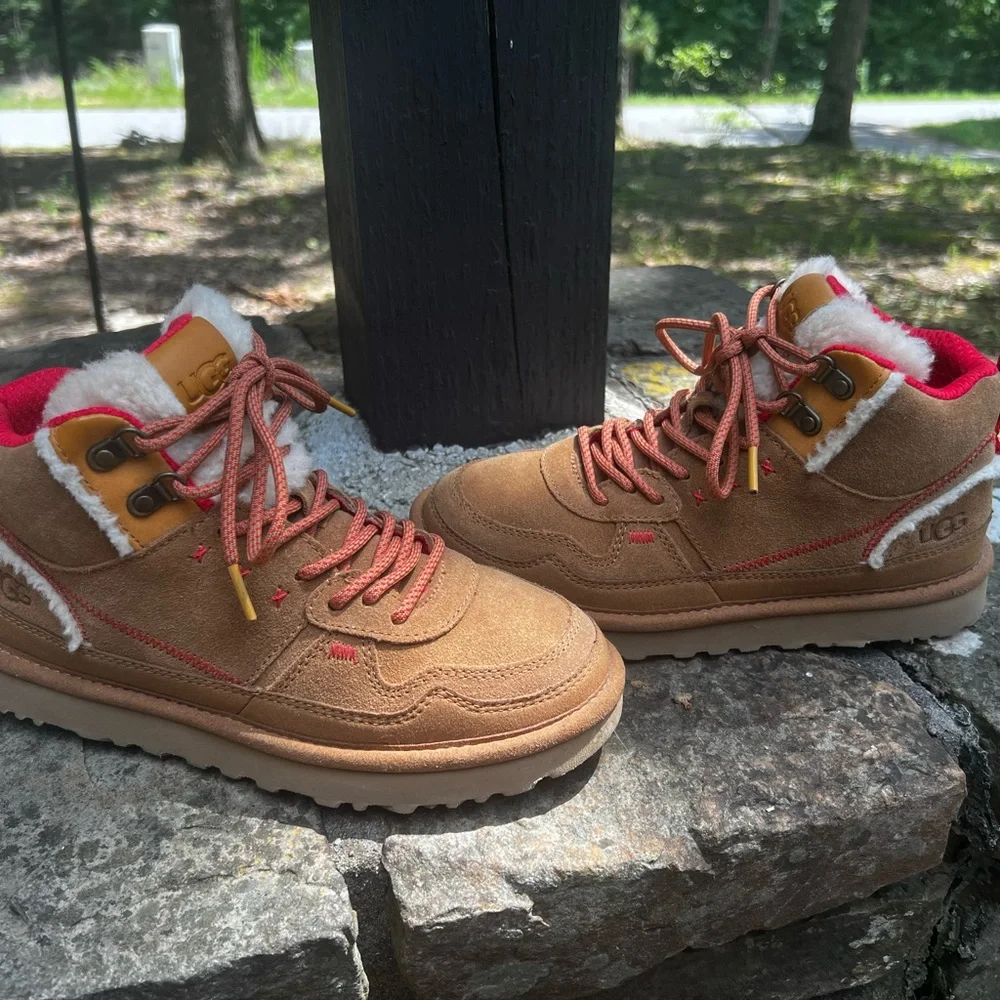 UGG Highland Hi Heritage Suede Boots - Picture 3 of 10